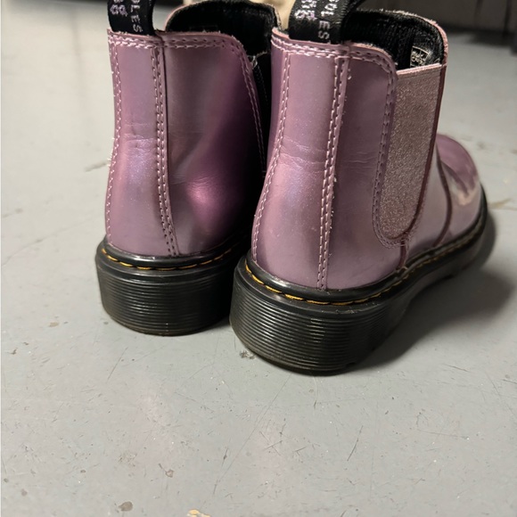 Metallic pink Dr Marten’s size 1 - Picture 2 of 4